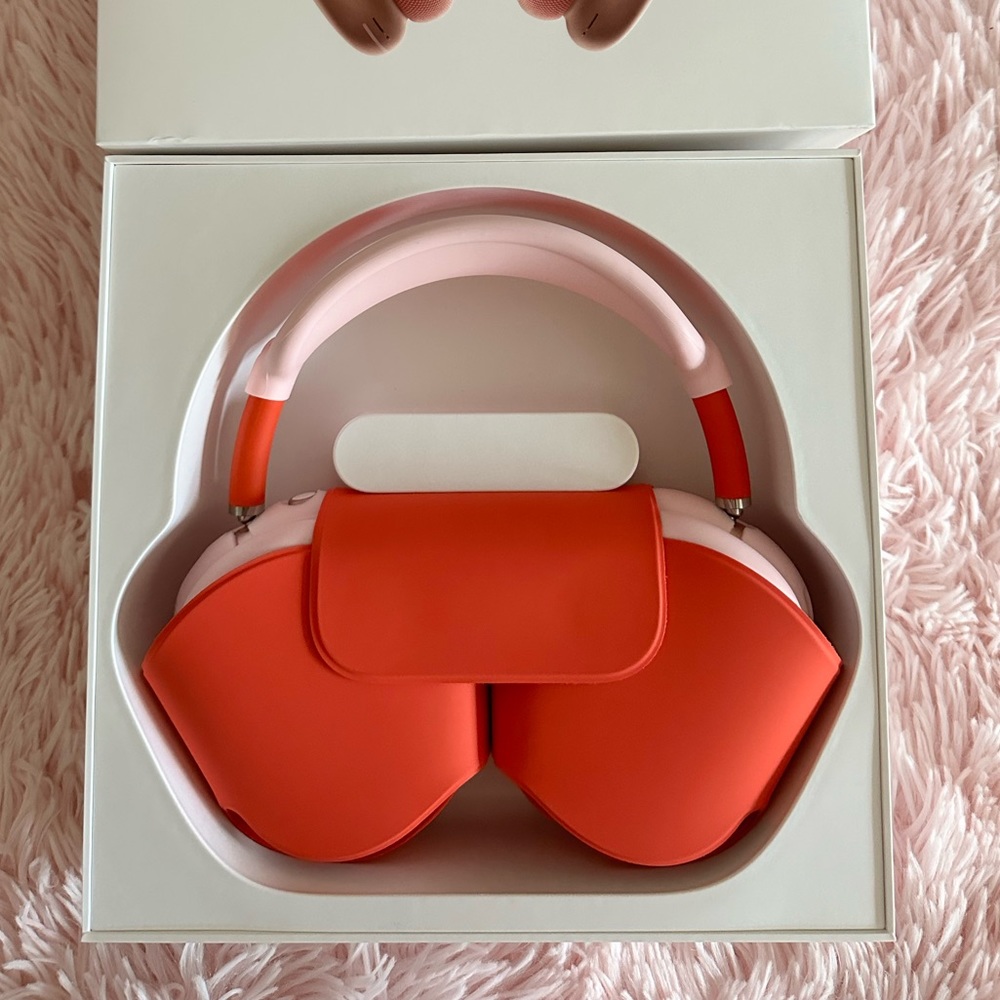 NEW Apple AirPods Pro Max- Pink with coverings